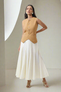 Mellow Classic Shell Waist Coat With Pleated Skirt Set